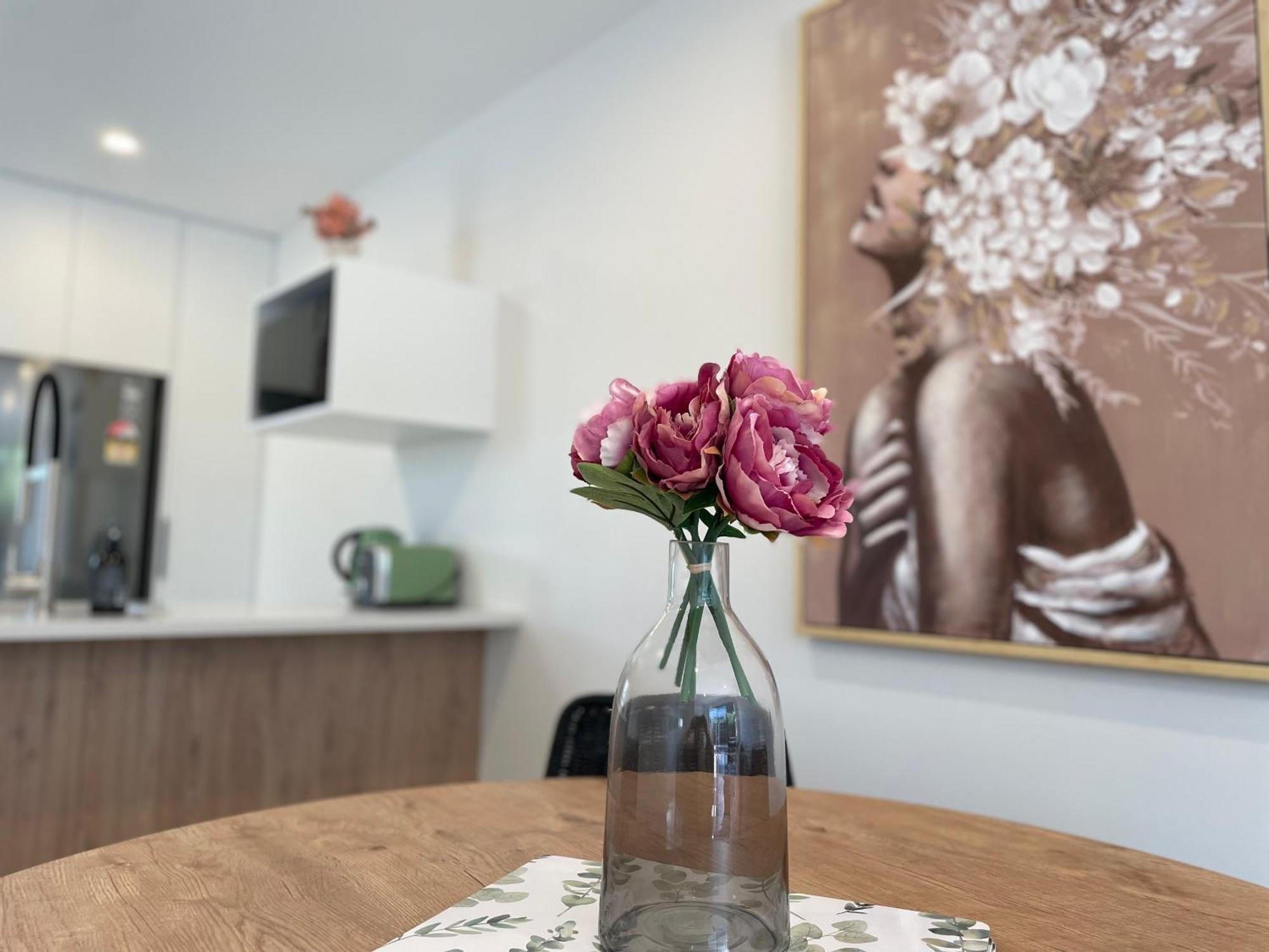 Luxury 2 Bedroom Townhouse Opposite Merivale Mall Christchurch Exterior foto